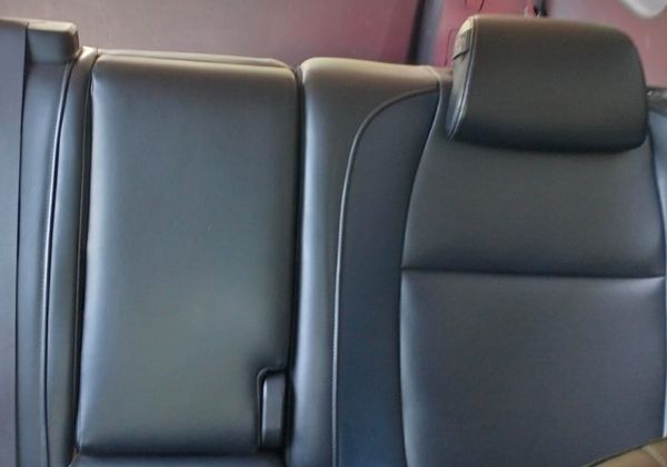 Kia Carens leather seats - Agra Cabs