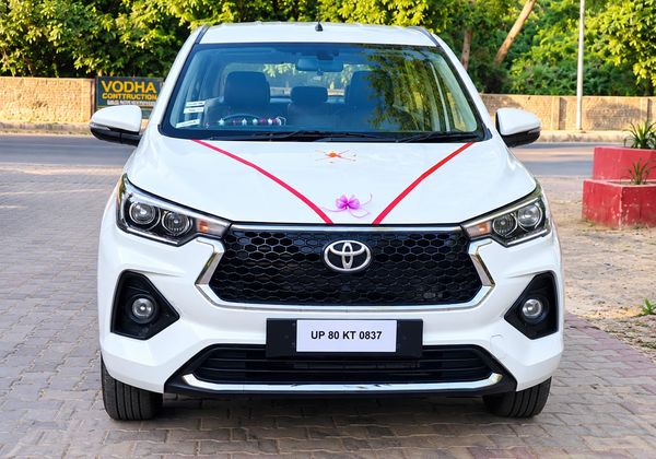 Toyota Innova Hycross - Agra Cabs